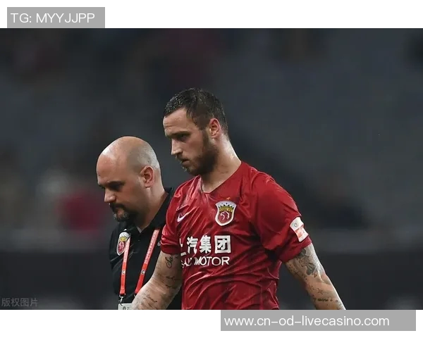 小威与阿扎伦卡激战再续网坛传奇对决引发球迷热议 小威与阿扎伦卡激战再续网坛传奇对决引发球迷热议